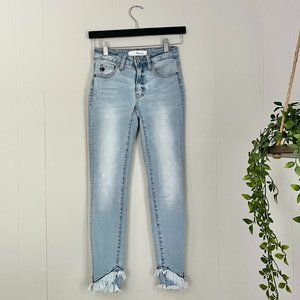 Size 0/23 KanCan Skinny Jeans